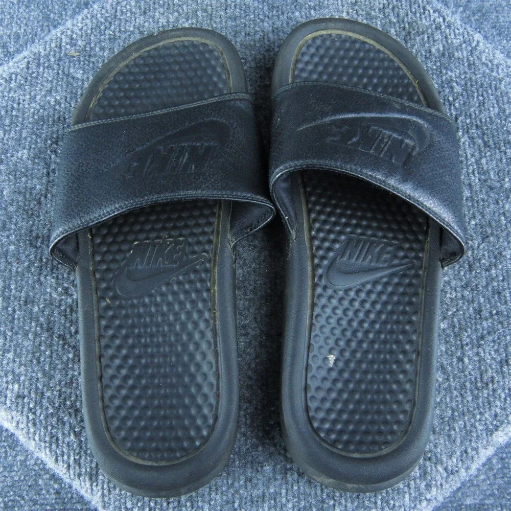 Nike  Men Slide Sandals Size 8 Medium Black Synthetic‎ Slip On